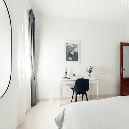 Ca Zorzi - 2 Minutes From Biennale & Canal View - Ape G Venice Exterior photo
