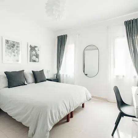 Ca Zorzi - 2 Minutes From Biennale & Canal View - Ape G Venice Exterior photo